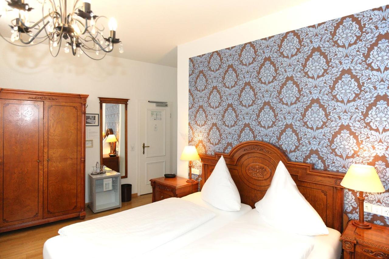 Hotel Rathausgloeckel Baden-Baden Ngoại thất bức ảnh