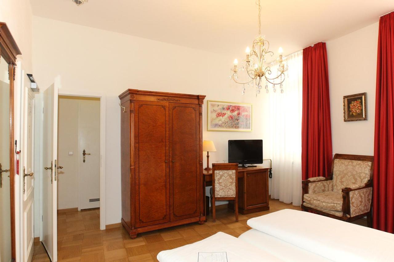 Hotel Rathausgloeckel Baden-Baden Ngoại thất bức ảnh