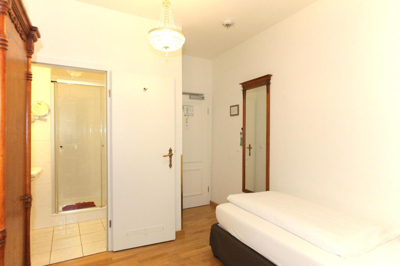Hotel Rathausgloeckel Baden-Baden Ngoại thất bức ảnh